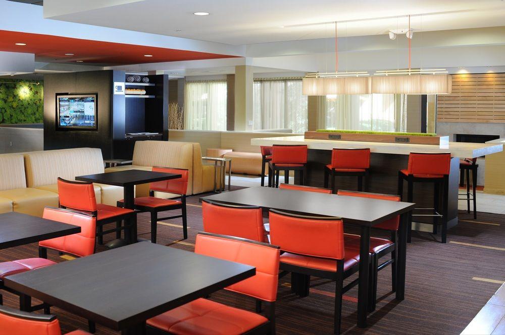 Courtyard By Marriott San Antonio Downtown Hotel Exterior photo