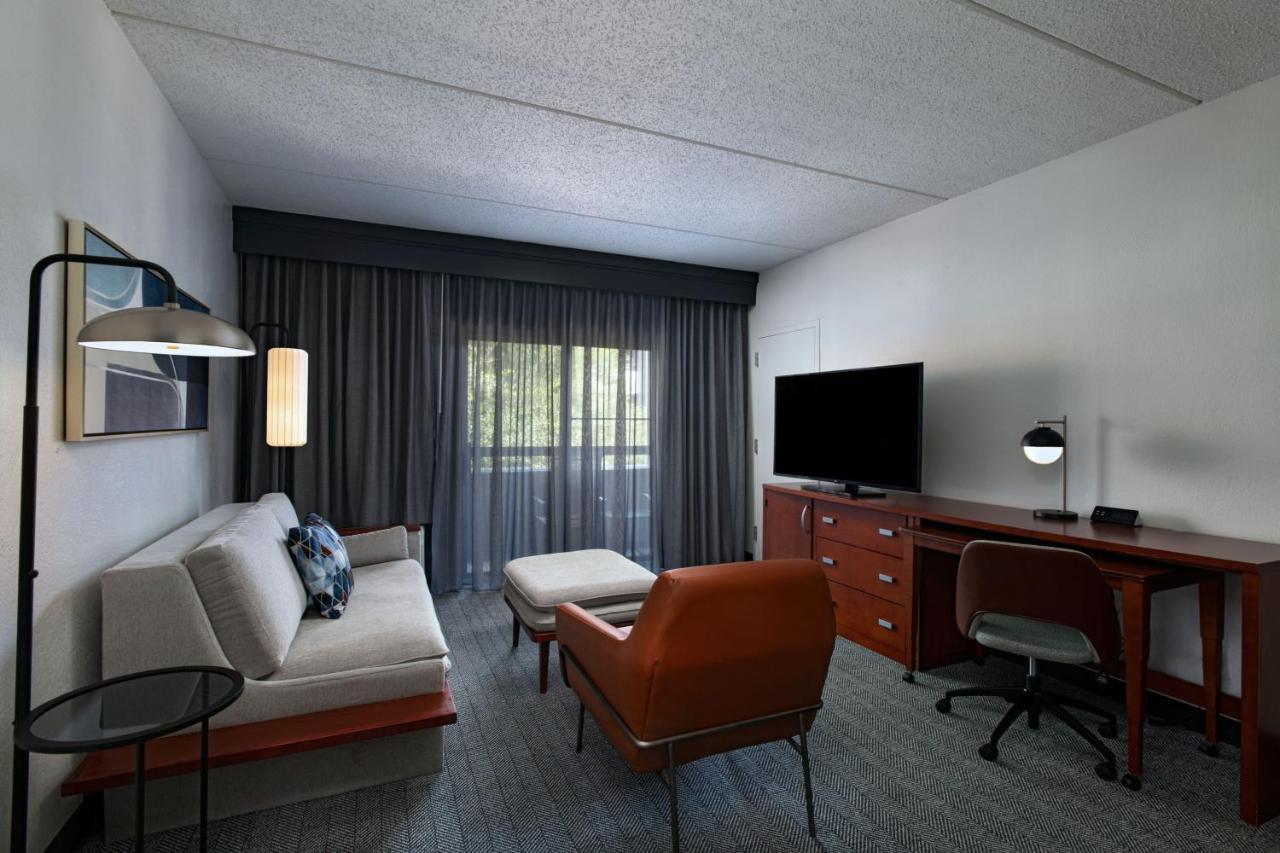 Courtyard By Marriott San Antonio Downtown Hotel Exterior photo