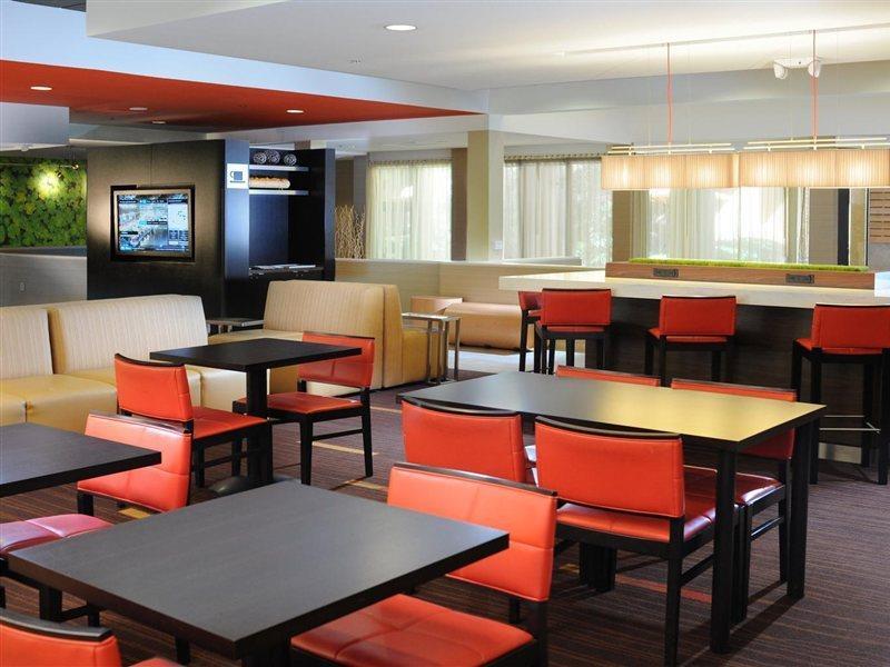 Courtyard By Marriott San Antonio Downtown Hotel Exterior photo