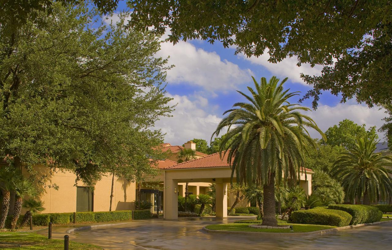 Courtyard By Marriott San Antonio Downtown Hotel Exterior photo